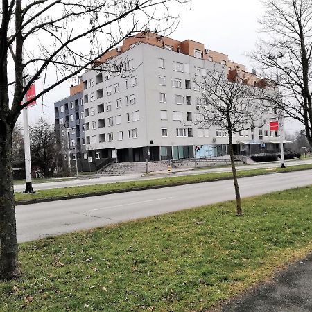 Apartman Ella Apartment Zagreb Ngoại thất bức ảnh