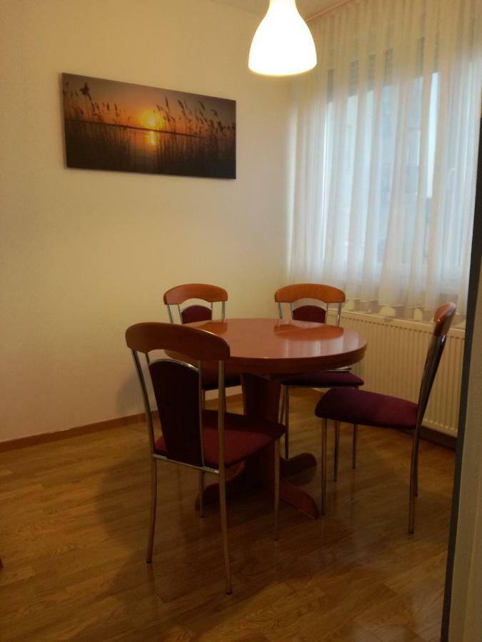 Apartman Ella Apartment Zagreb Ngoại thất bức ảnh